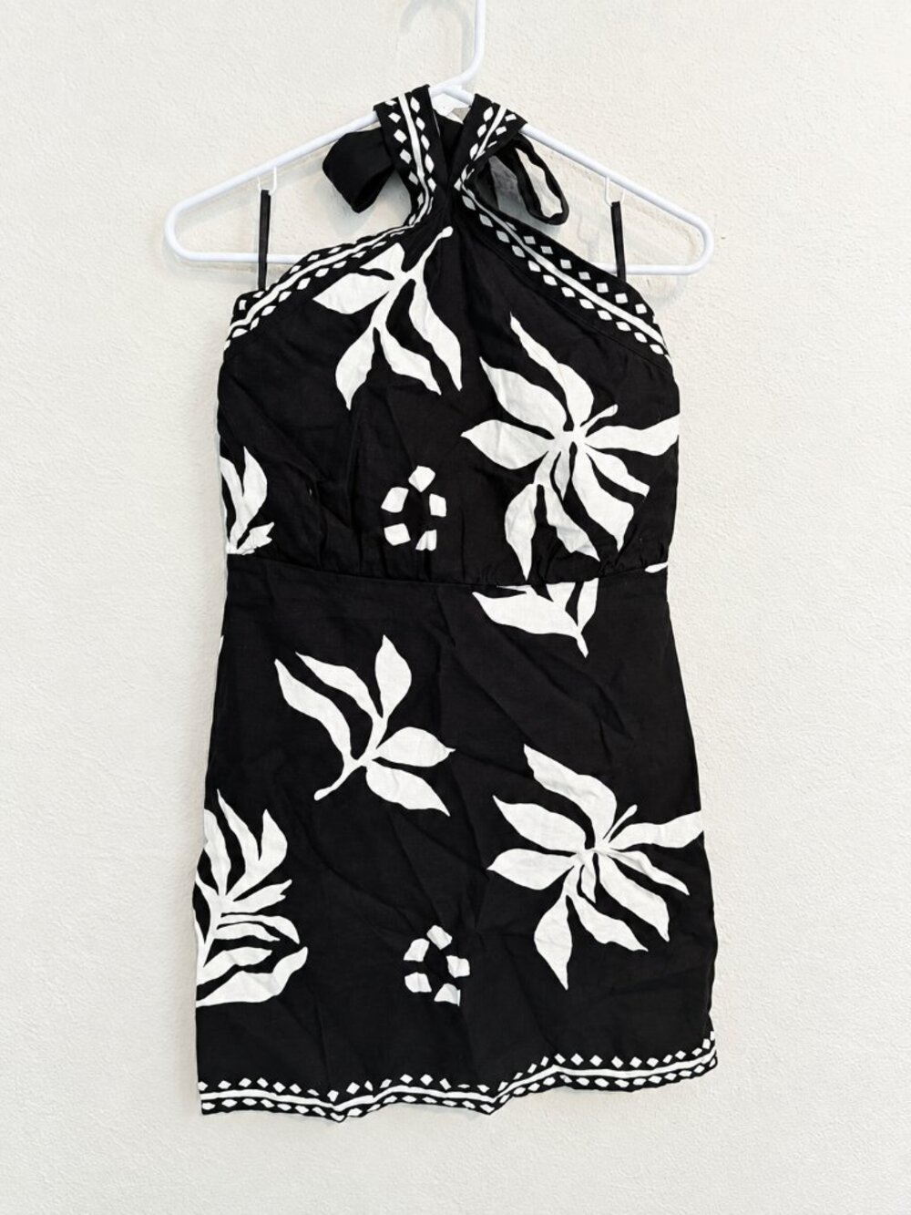 LOFT Black White Tropical Floral Linen Halter Dress Size 0